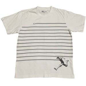 Uniqlo x One Piece UT Archive Shirt Mens Medium White Graphic Short Sleeve